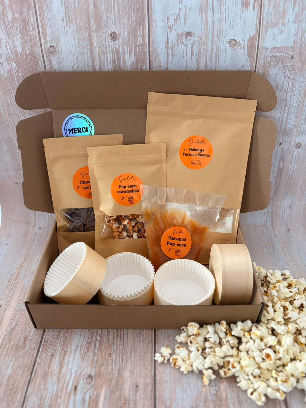 Box 4 cookies pop-corn, chocolat au lait et pop-corn caramélisés