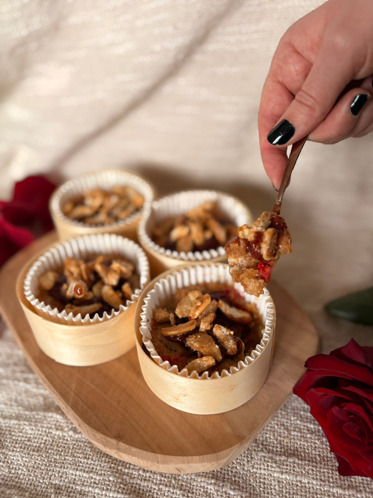 Box 4 cookies de Saint-Valentin : pralines roses, caramel framboise, amandes caramélisées et touche de poivre
